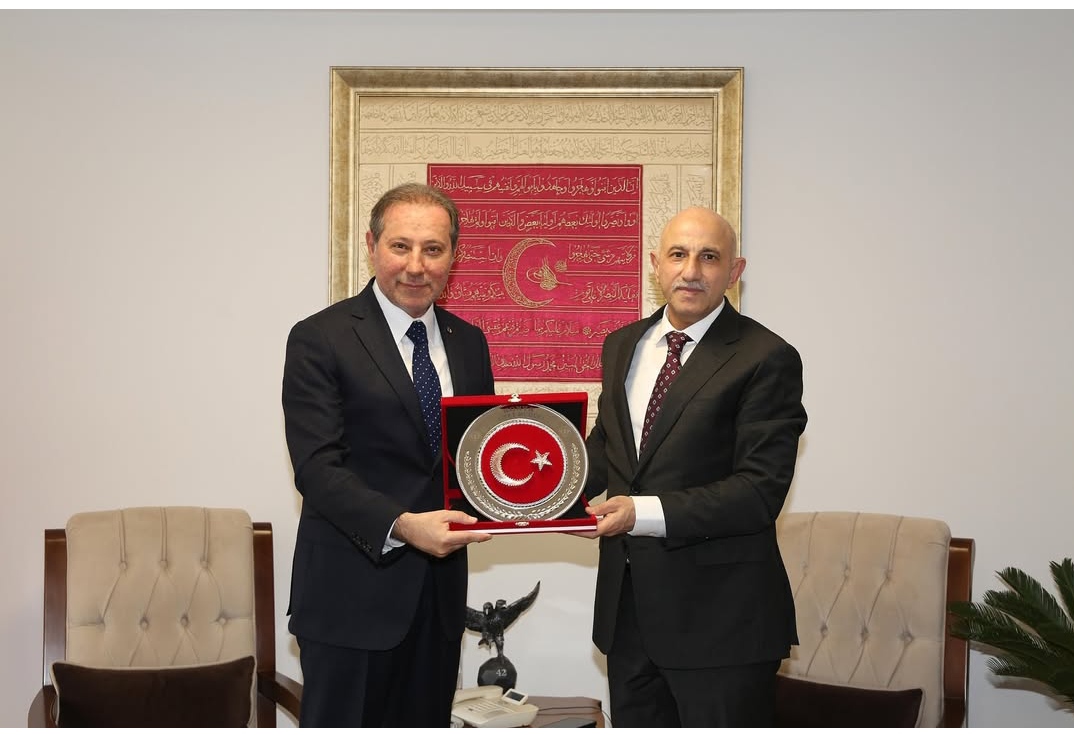 İl Emniyet Müdürümüz Sayın Maksut YÜKSEK, Konya Esnaf ve Sanatkarlar Odaları Birliği Başkanı Sayın Muharrem KARABACAK'a İade-i Ziyarette Bulundu